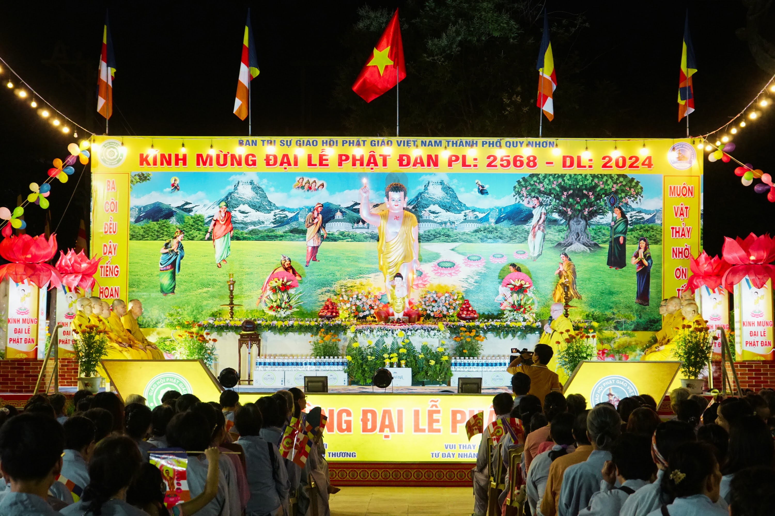 Lễ tắm Phật tại chùa Minh Tịnh